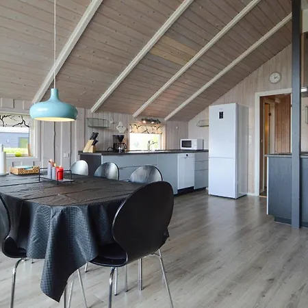 Four-bedroom In Vakantiehuis